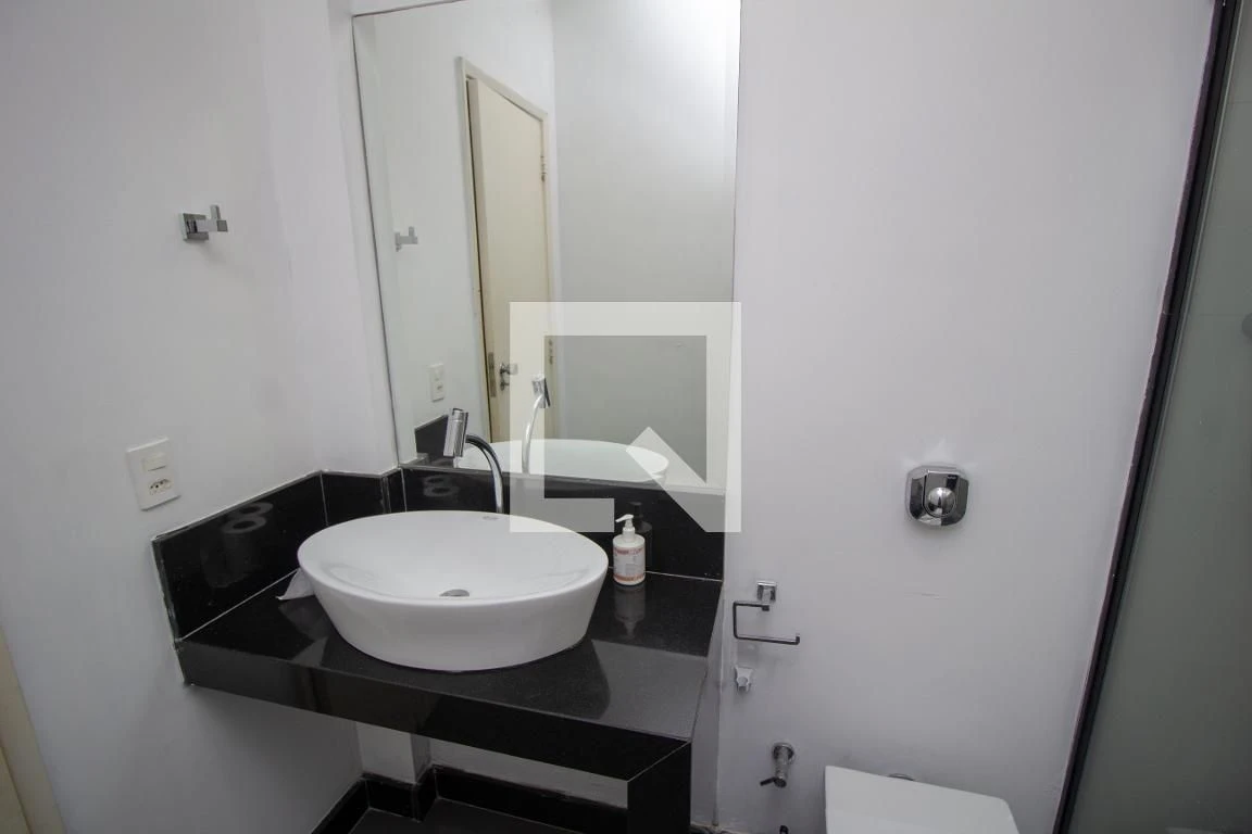 Furnished apartment with 3 bedrooms and 5 bathrooms — photo 33