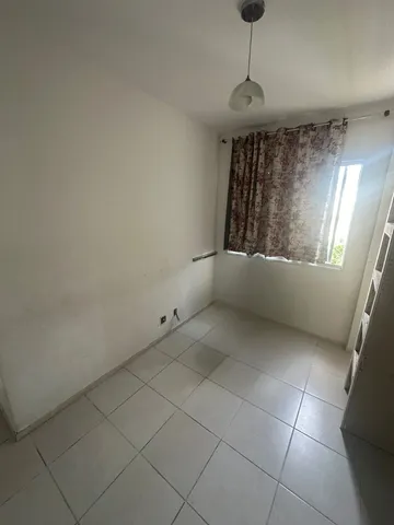 64 m² apartment with 3 bedrooms and 2 bathrooms — photo 13