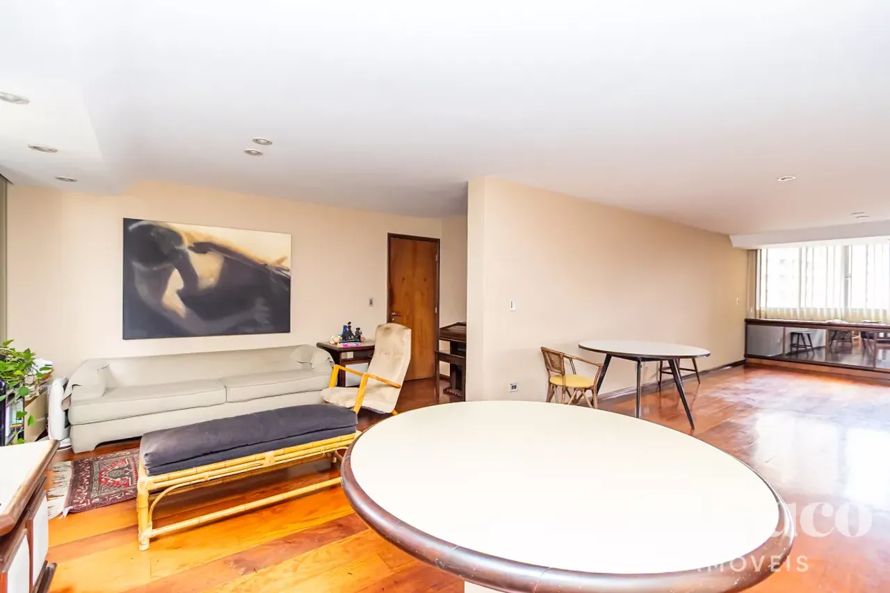 Apartamento sem mobília com 4 quartos e 371 m² — photo 9