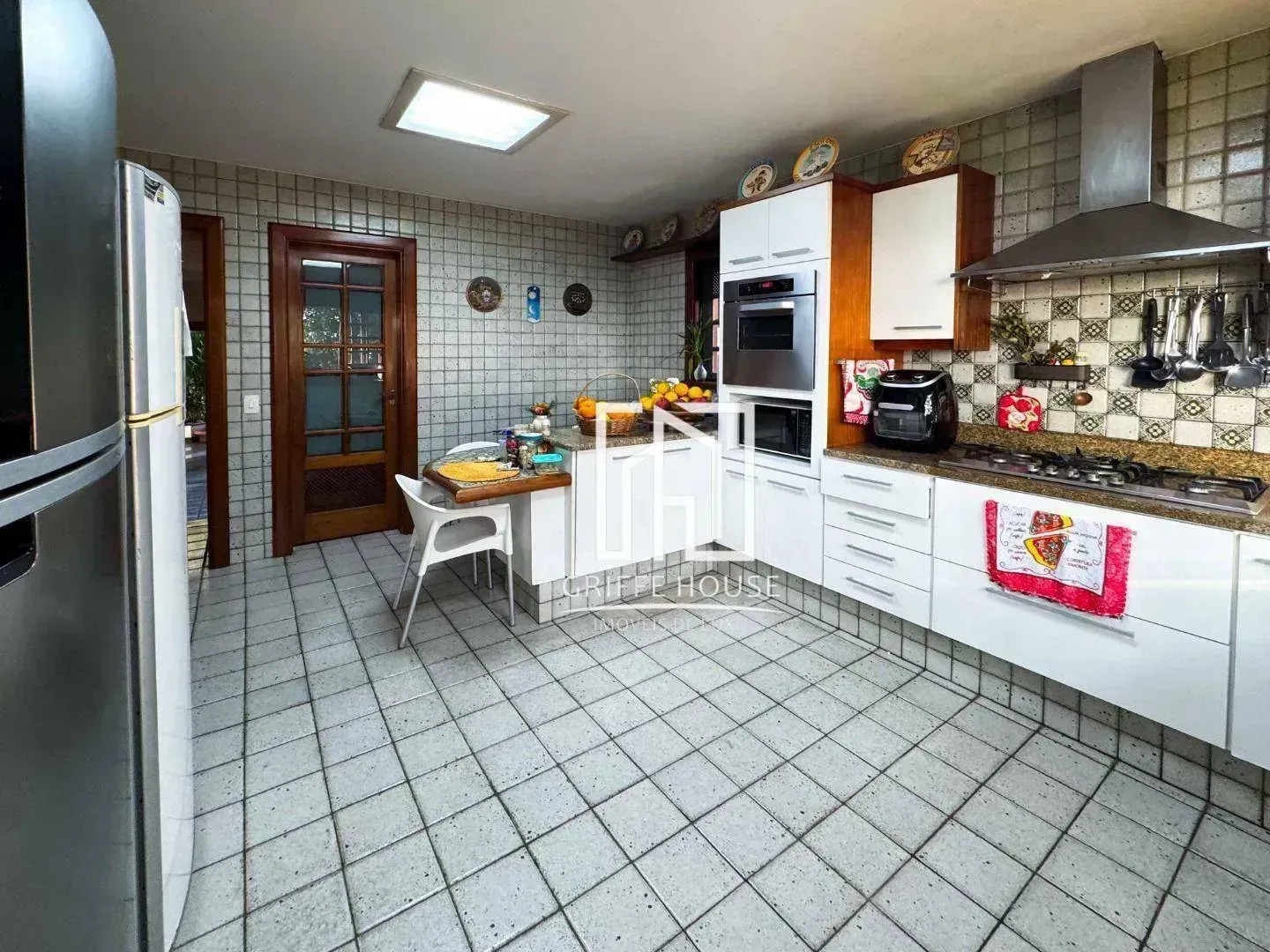 Дом с 4 спальнями и отдельной закрытой кухней — photo 32
