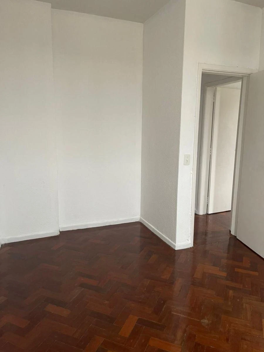 3-bedroom apartment with fitted kitchen cabinets — photo 17
