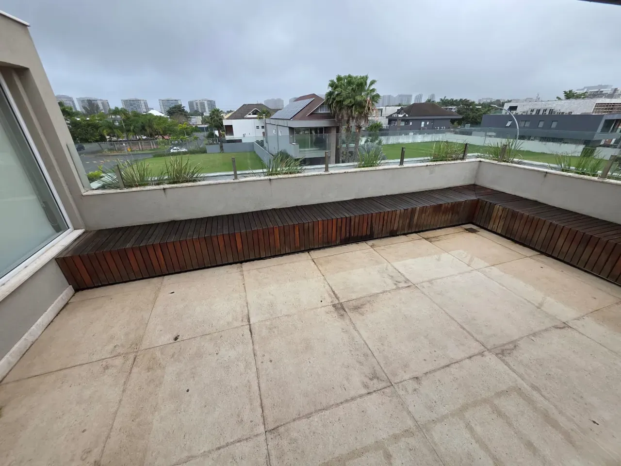 Casa em condomínio com 5 quartos e 5 banheiros — photo 42