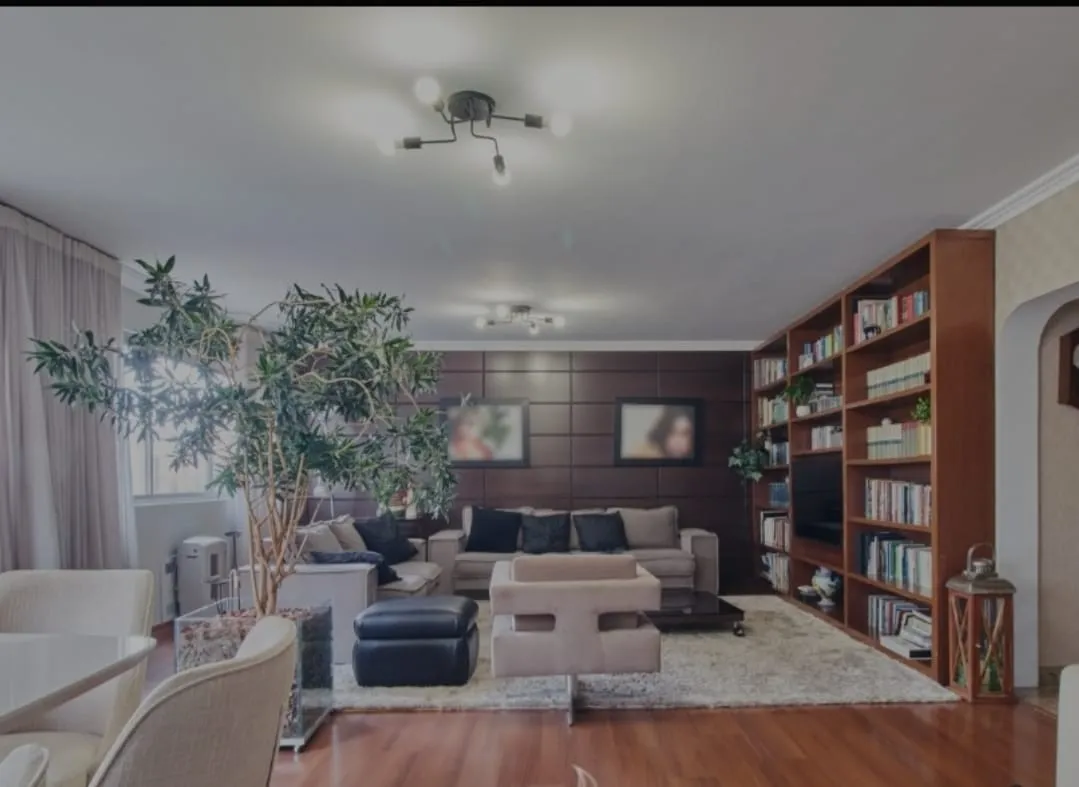 Furnished 212 m² apartment with 3 bedrooms and suite