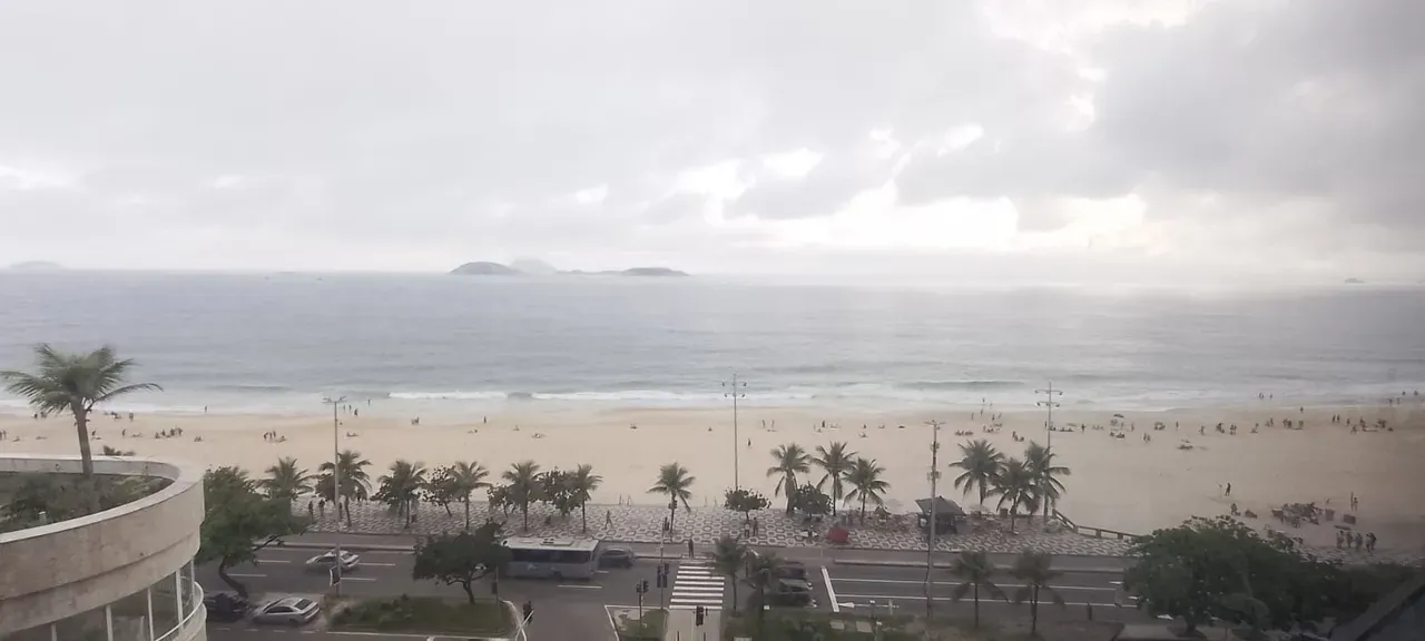 Apartamento mobiliado, 240 m², com janelas do piso ao teto — photo 13