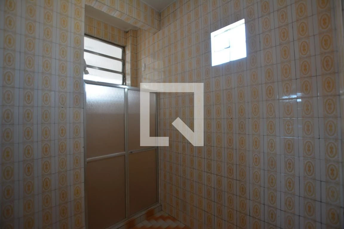 Apartamento com 2 quartos, 1 banheiro e 1 vaga — photo 29