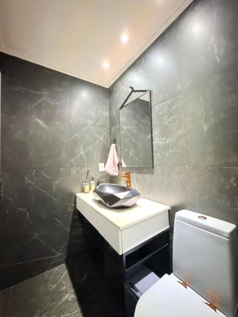 Furnished 58 m² studio with 1 bedroom and 2 parking — photo 16