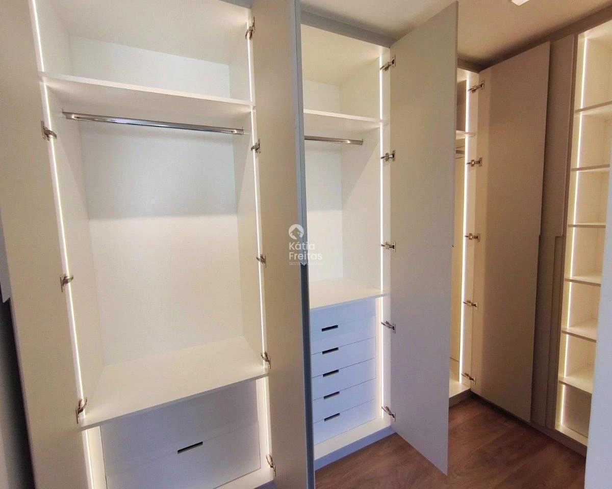 132 m² unfurnished apartment with 3 en-suites — photo 33