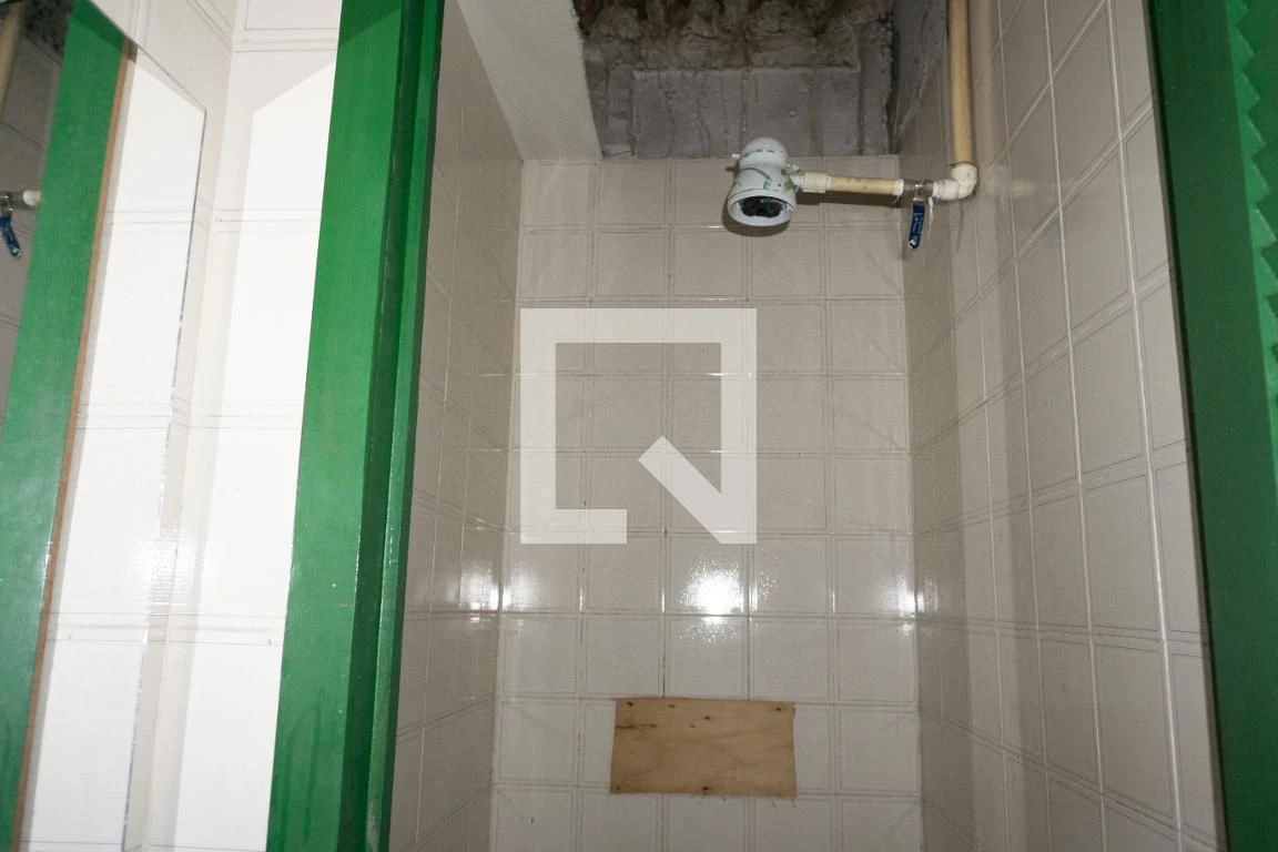 Rental house with 5 bedrooms and a closed kitchen room — photo 39