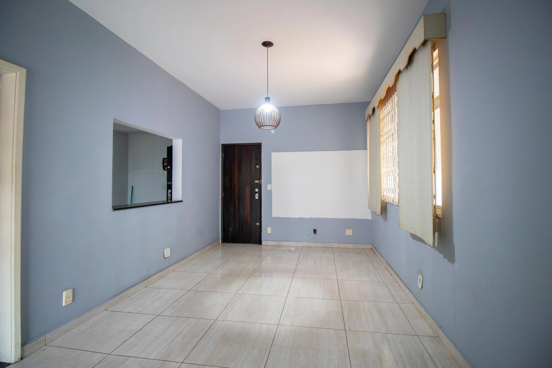 2-bedroom apartment with floor-to-ceiling windows — photo 10