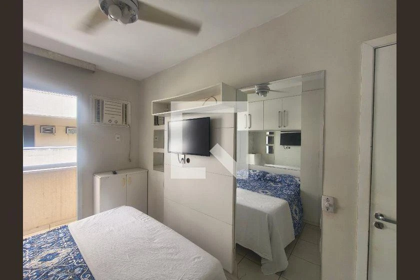 2-bedroom apartment with a home office — photo 37