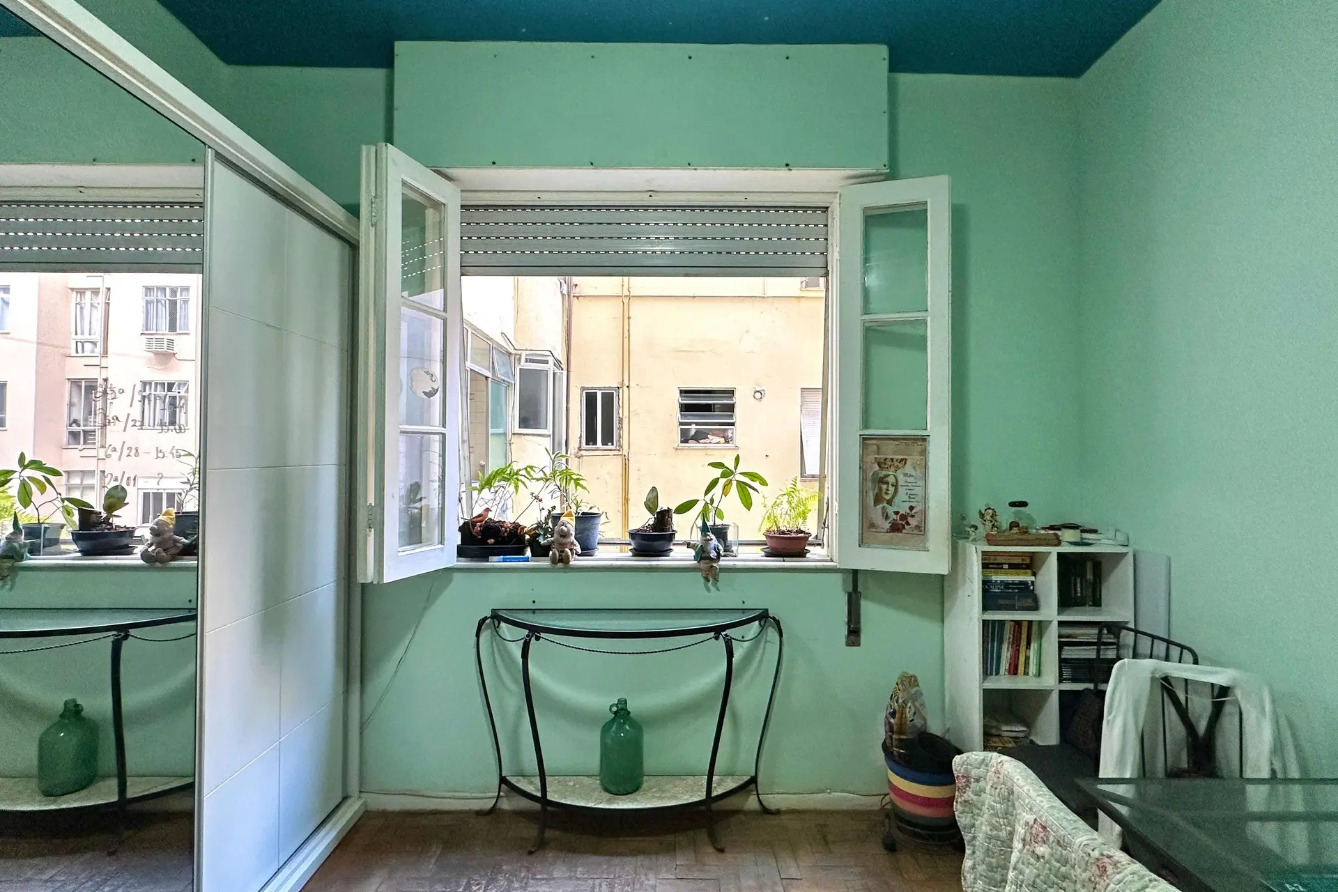 Furnished apartment with 3 bedrooms and 2 bathrooms — photo 5