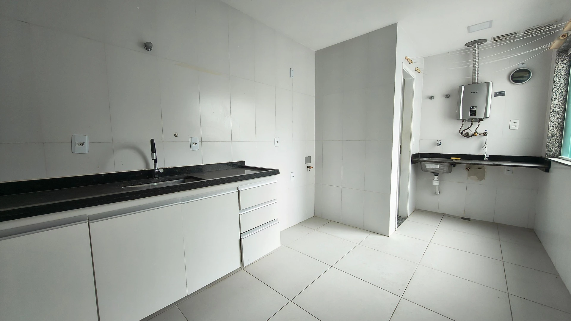 3-bedroom apartment, all with their own bathrooms, 311 m² — photo 2