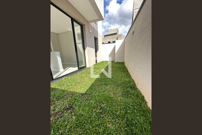 Furnished house, 205 m², with floor-to-ceiling windows — photo 11