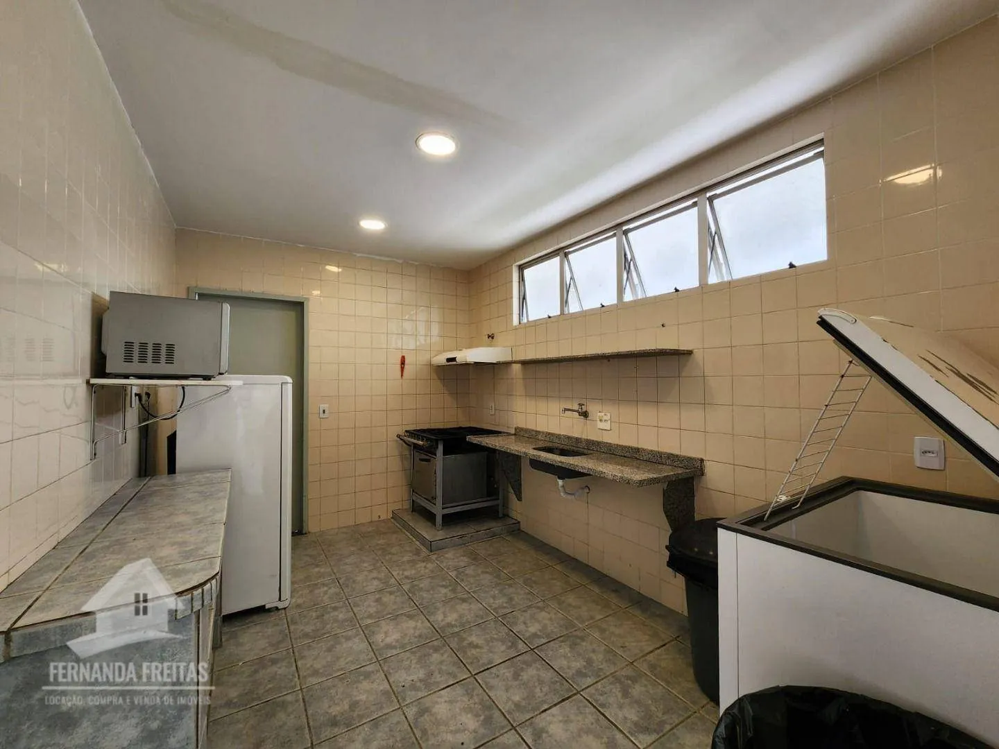 Furnished duplex penthouse with 3 bedrooms and 191 m² — photo 50