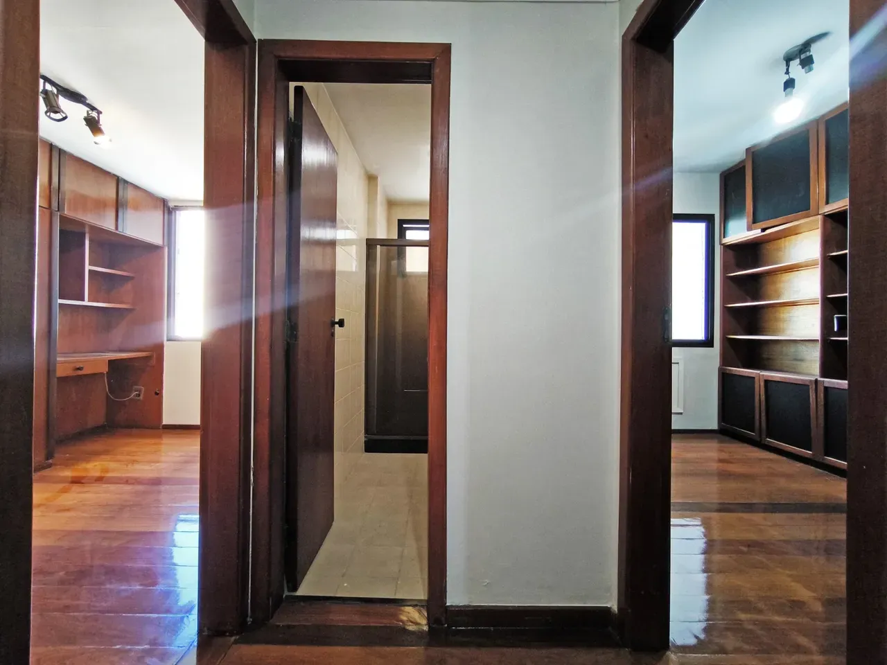 4-bedroom apartment with a home office in Rio de Janeiro — photo 24