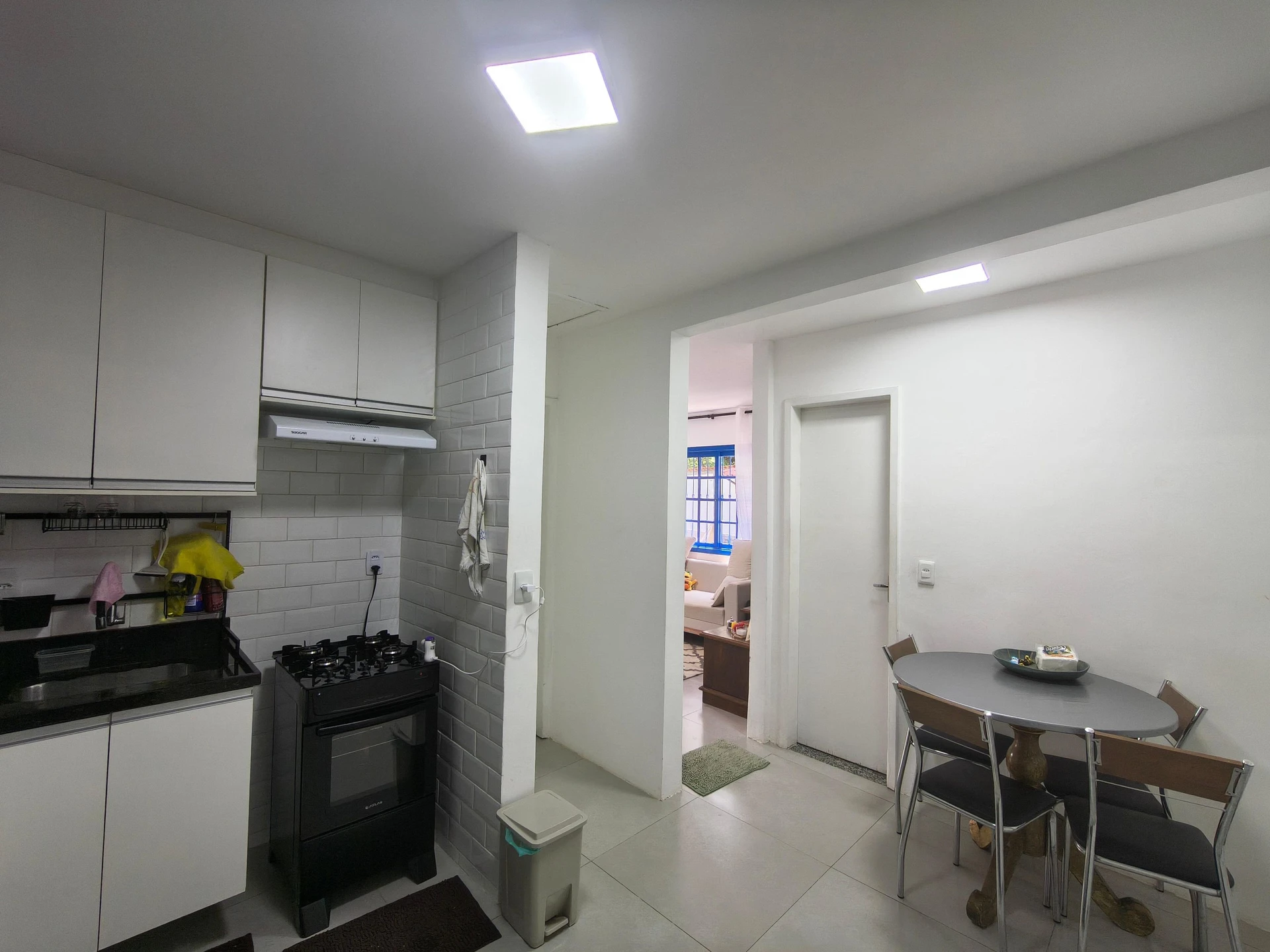 Casa mobiliada com 3 quartos e varanda, com 6 vagas — photo 28