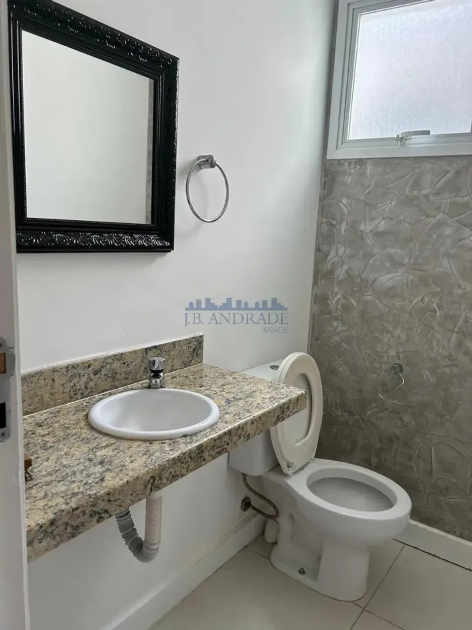 Apartamento mobiliado com 2 quartos e varanda — photo 8