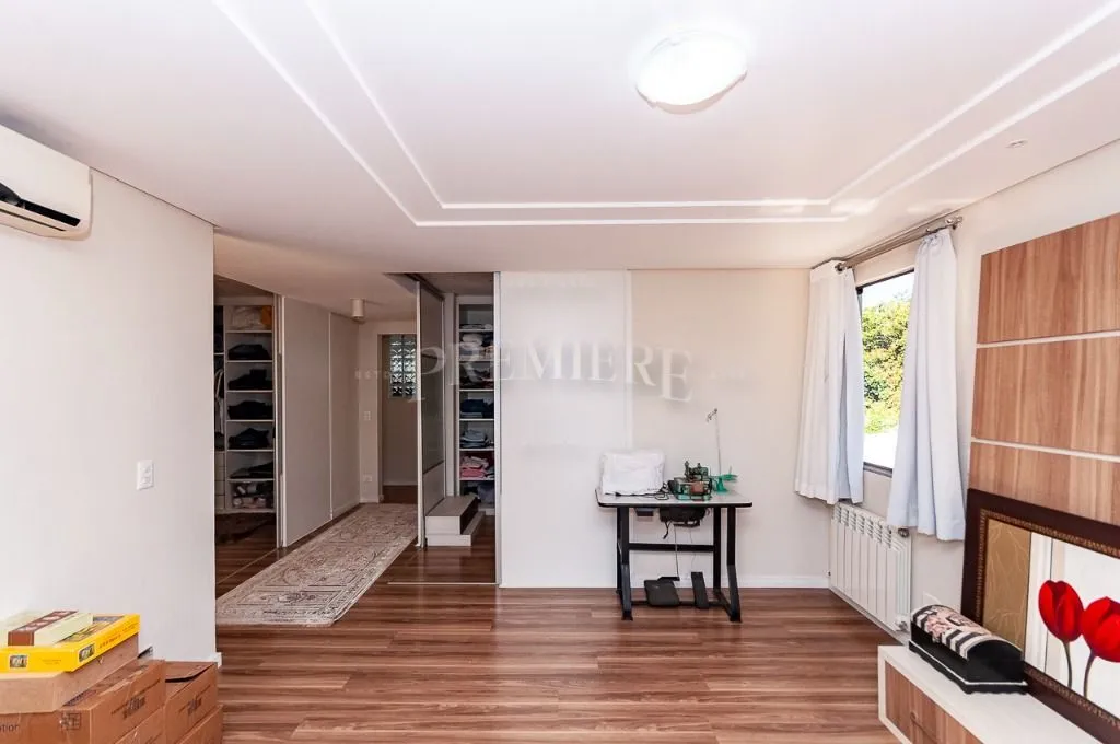 Furnished house with 4 bedrooms across 1167 m² and 8 spots — photo 52