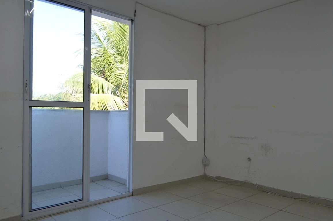 Unfurnished house with 4 bedrooms, balcony and dining — photo 16