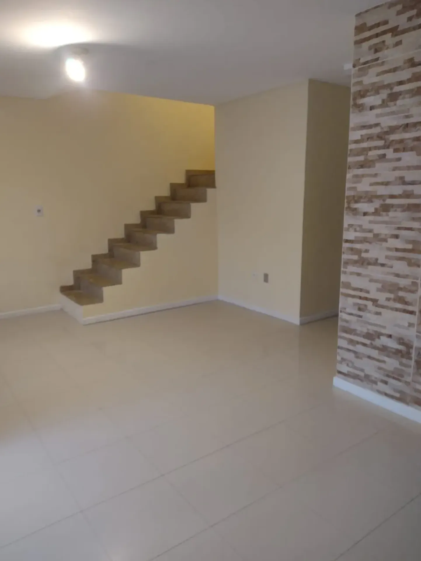 4-bedroom house with a grill on the balcony — photo 10