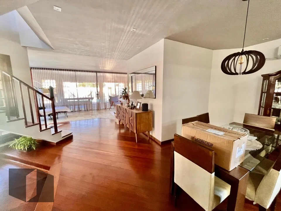 Furnished house with 5 bedrooms and 5 bathrooms — photo 20