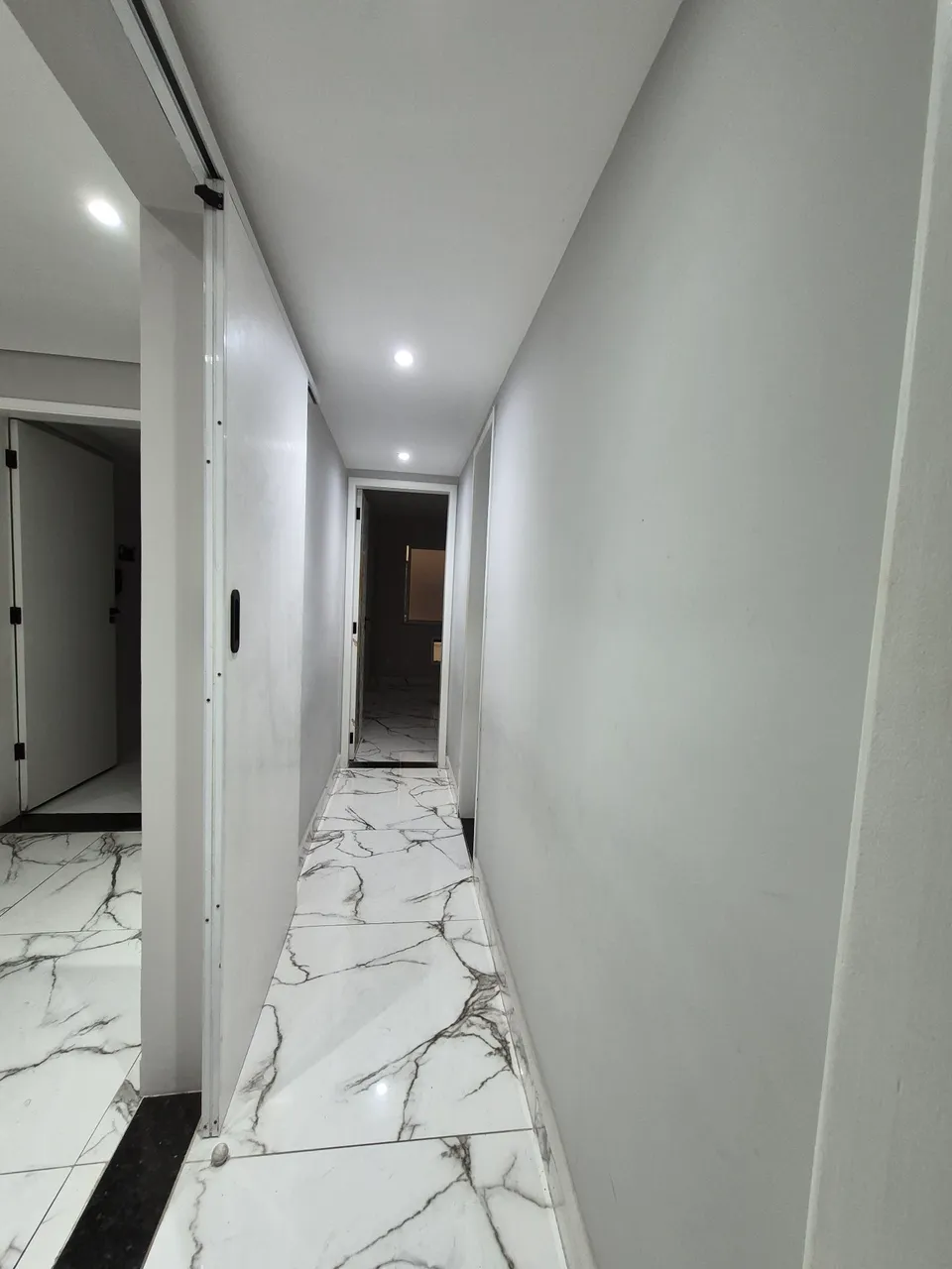 Apartamento de 2 quartos em condomínio com academia — photo 20