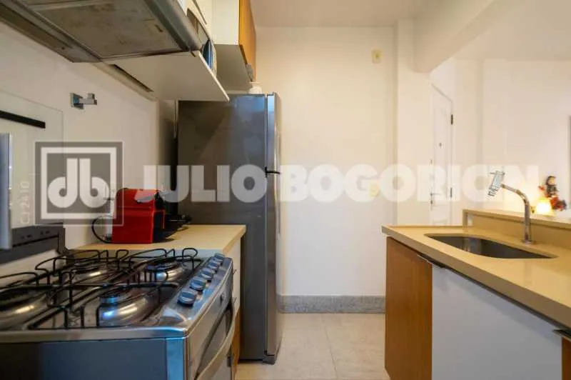 Furnished apartment with 2 bedrooms and 2 bathrooms — photo 23