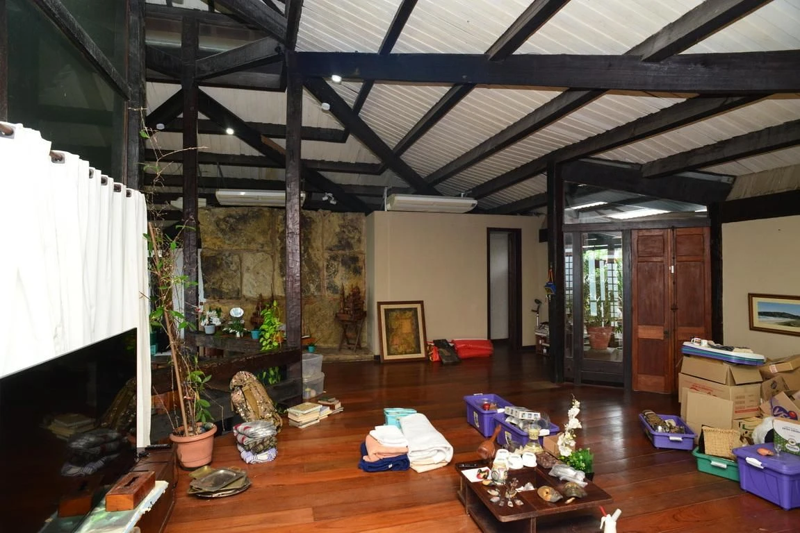 Furnished house, 700 m², with a jacuzzi — photo 11