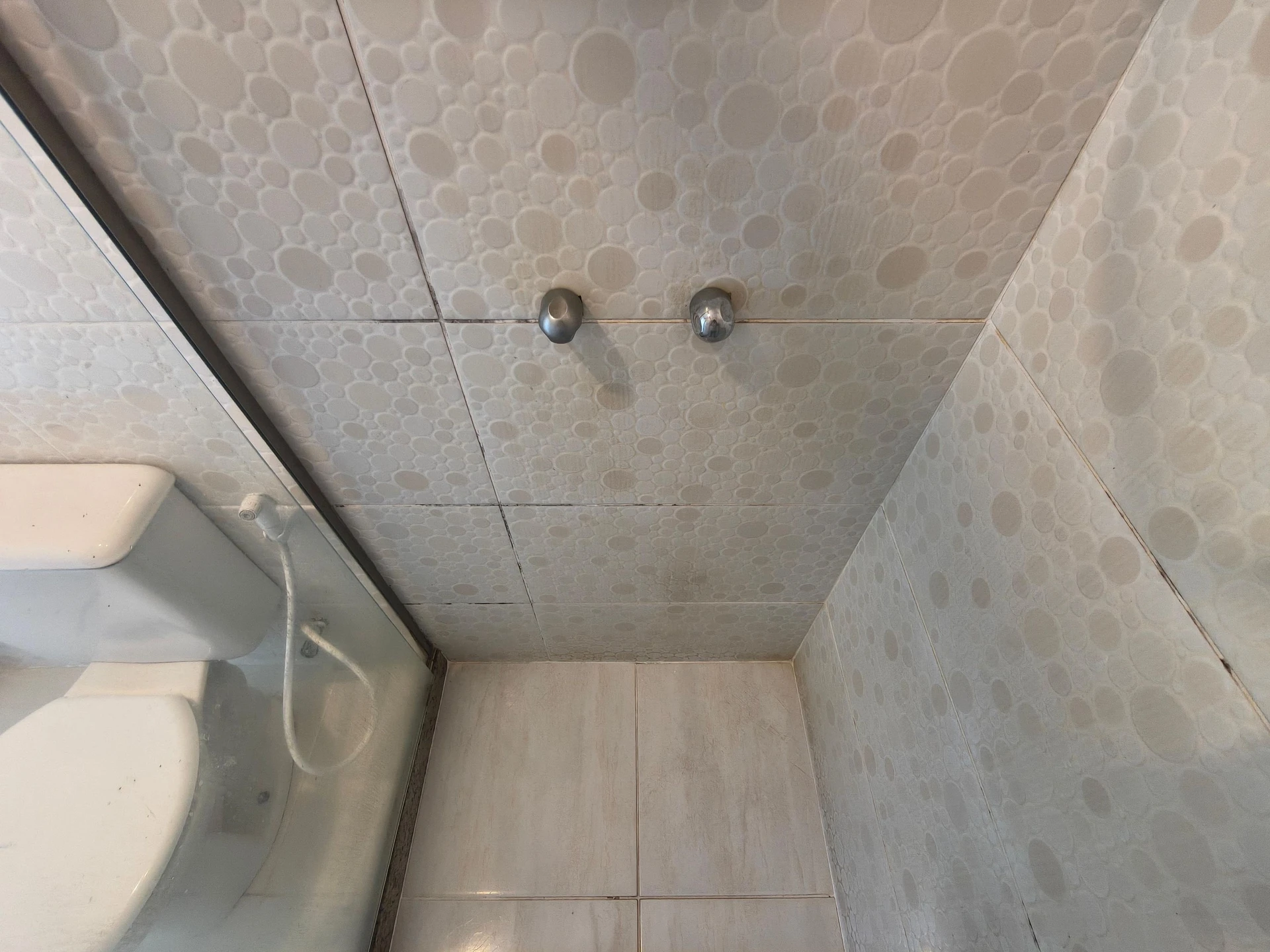 Condo house with 3 bedrooms and a balcony — photo 26