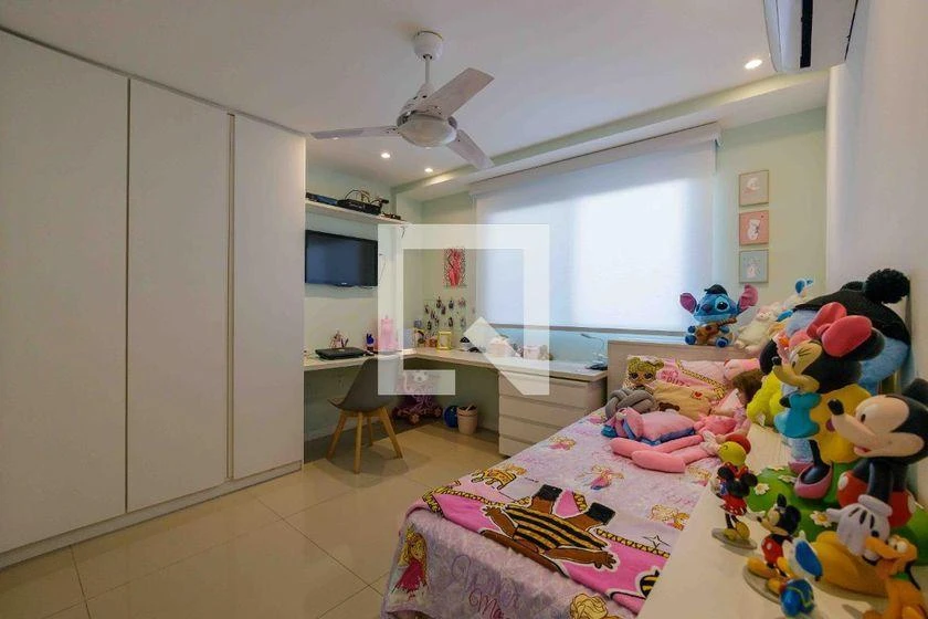 Furnished 3-bedroom apartment with 264 m² — photo 16
