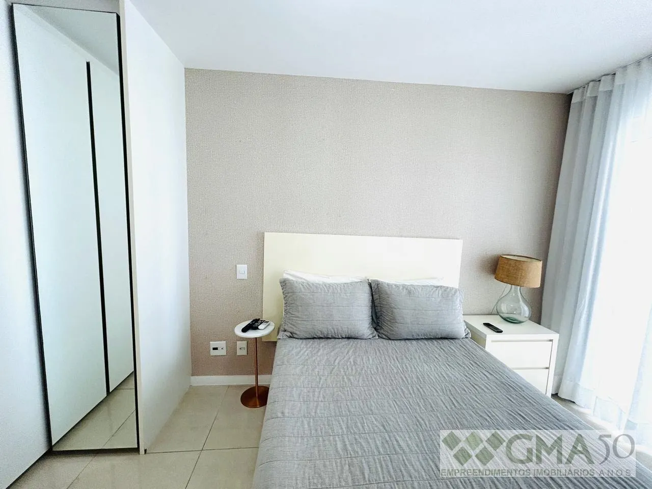 Furnished apartment with 2 bedrooms and a glazed balcony — photo 5
