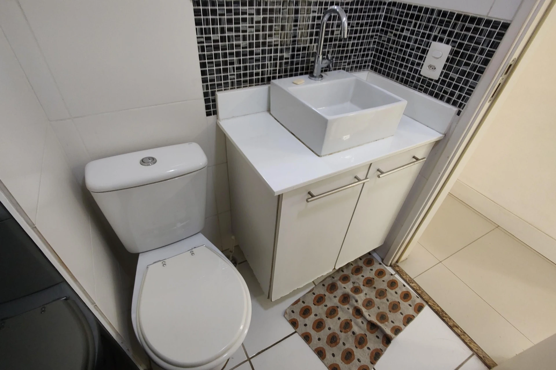 Furnished apartment with 3 bedrooms and 2 parking spots — photo 64