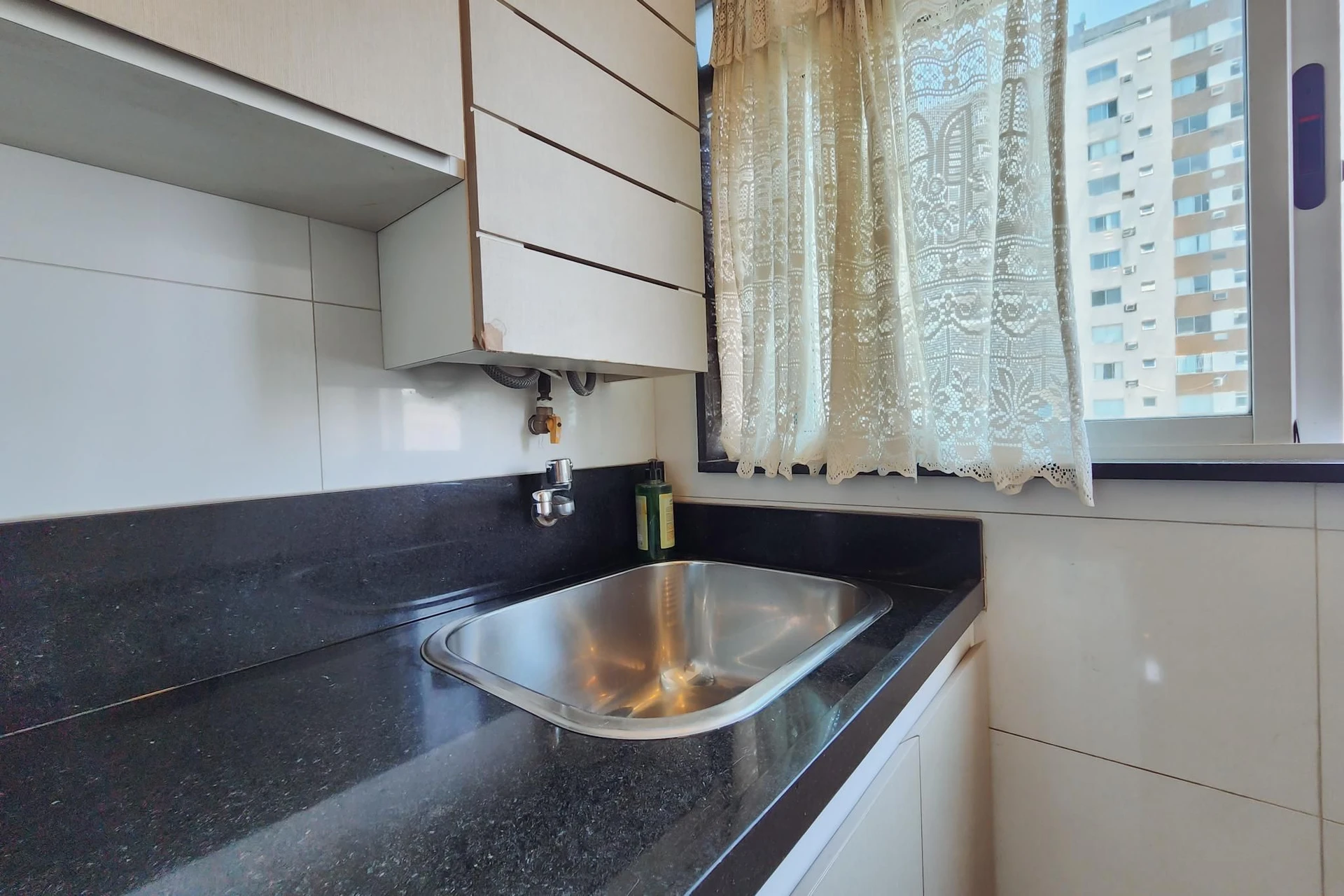 3-bedroom apartment with an ensuite suite and 2 parking — photo 16