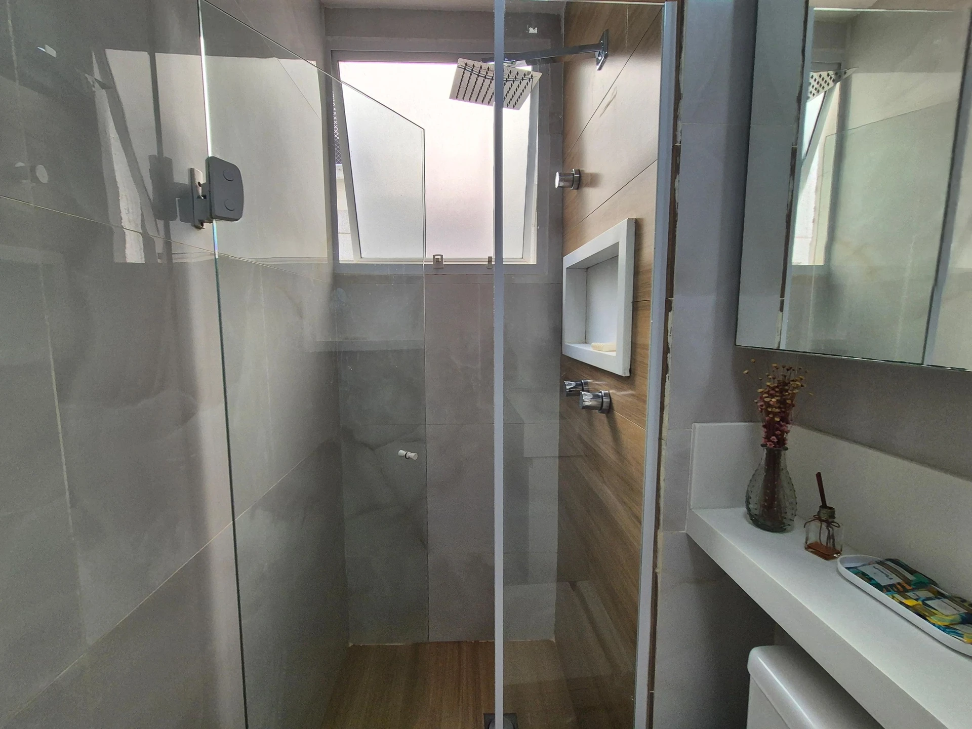 Furnished apartment with 2 bedrooms and 1 parking spot — photo 28