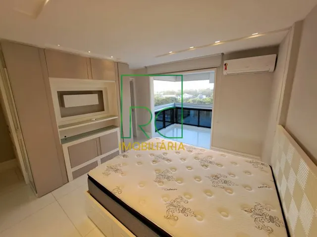 Penthouse with 3 bedrooms and 274 m², glass balcony — photo 11