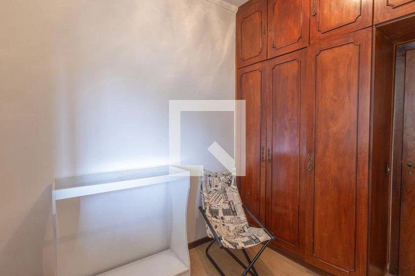 Apartamento com 4 quartos, cozinha com fogão a gás e varanda — photo 18