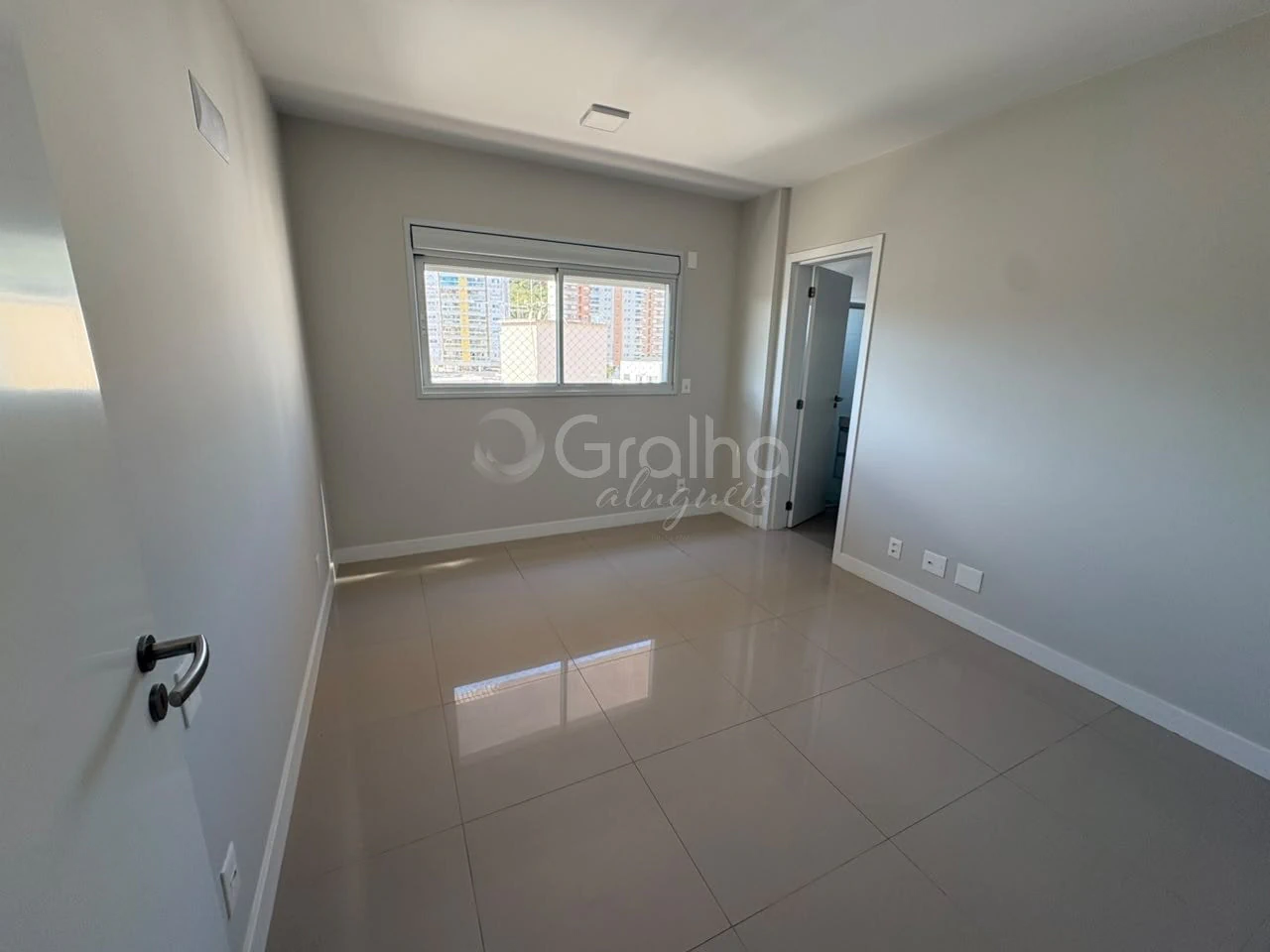 Private BBQ in a 2-bedroom apartment, 76 m² — photo 3