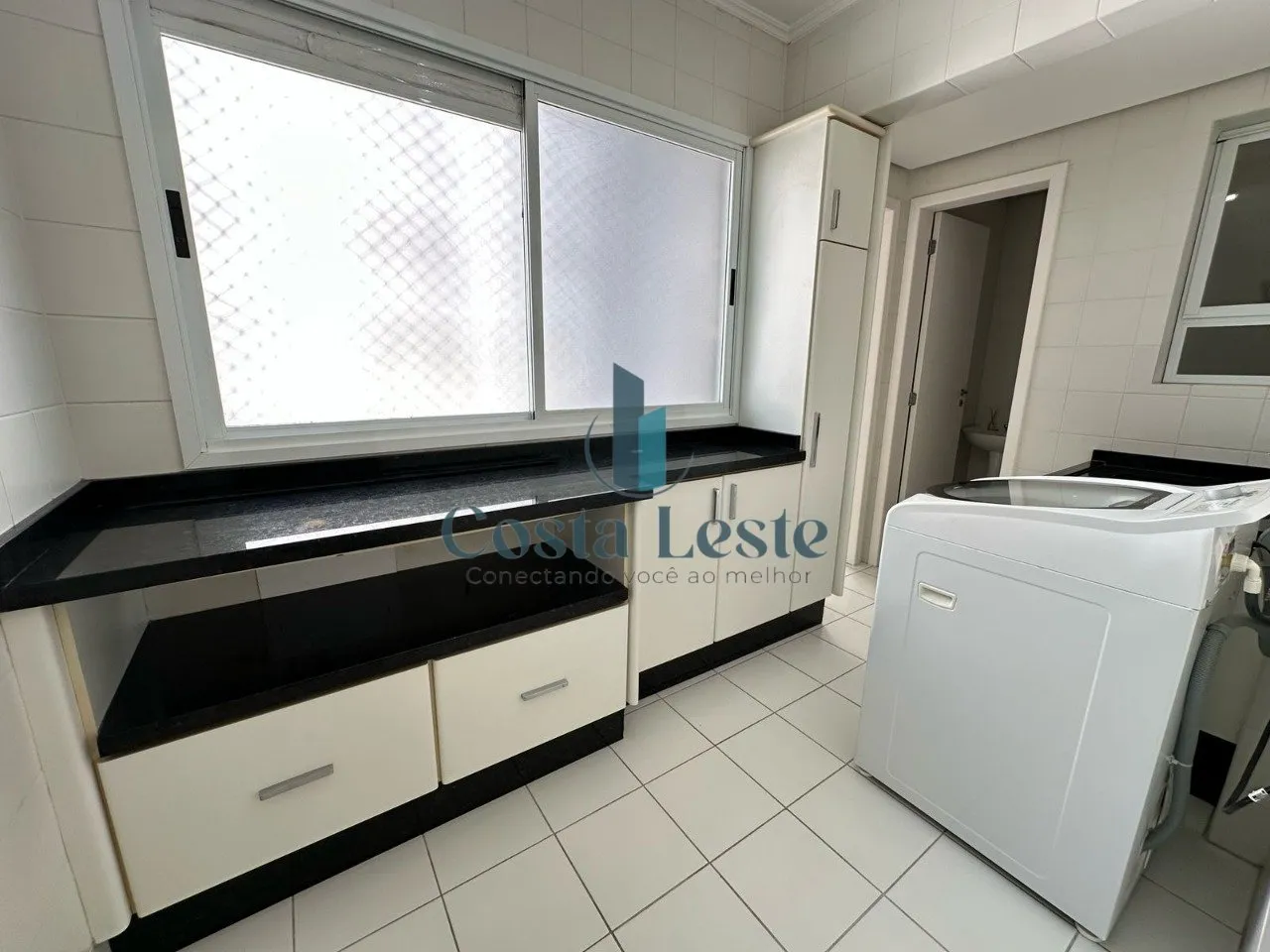 Apartment, 130 m², with a glass-enclosed balcony — photo 9