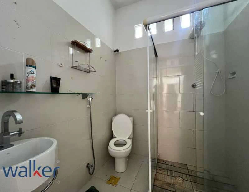 House with 11 bedrooms, 500 m² and 10 parking spots — photo 11