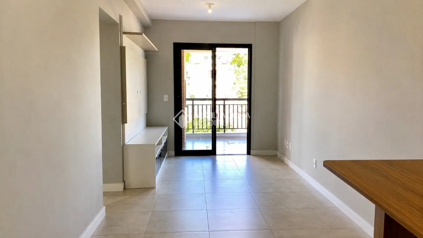 Квартира с 2 спальнями-сюитами 75 м² и грилем на балконе