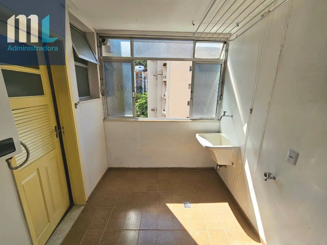 Квартира 90 м² з 3 спальнями та зоною на вулиці — photo 6