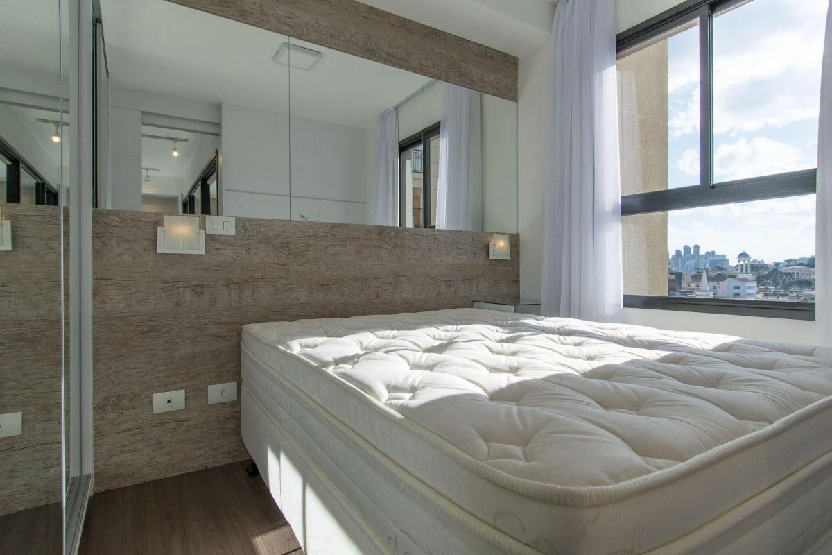 Floor-to-ceiling windows in a one-bedroom apartment, 34 m² — photo 3
