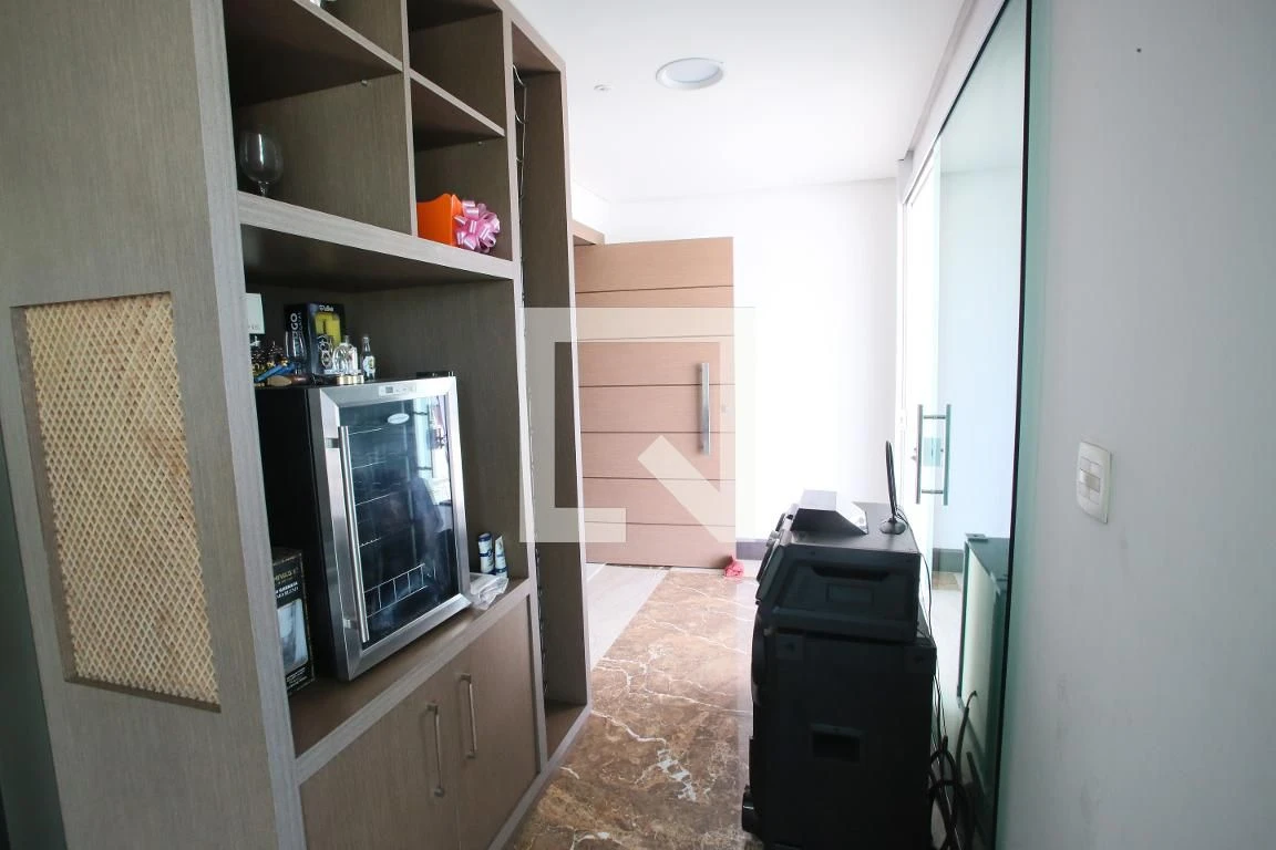 Furnished apartment with 3 bedrooms and a closed kitchen — photo 70