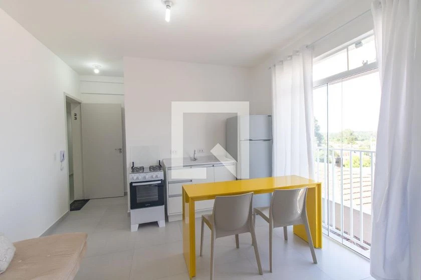 Furnished studio with 1 bedroom and a private garden — photo 2