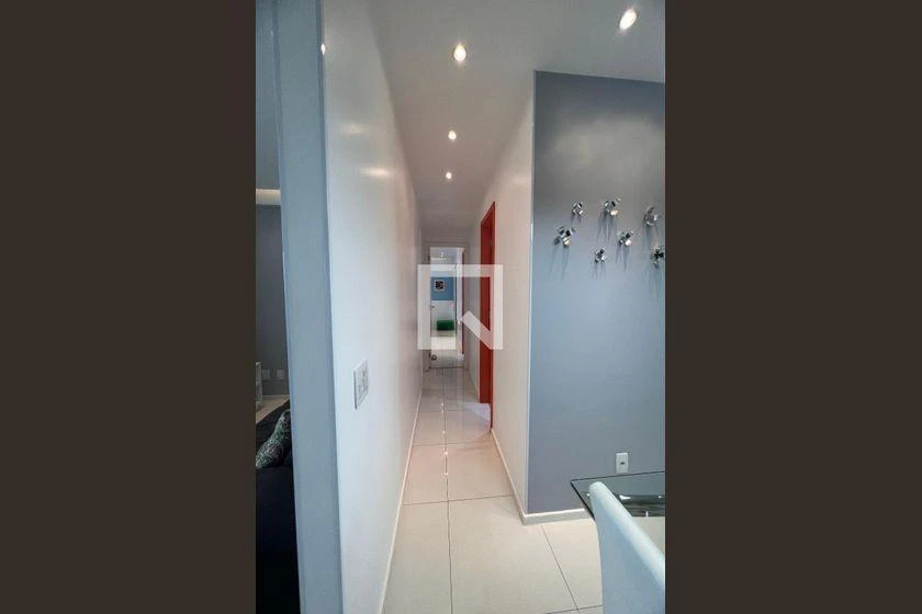 2-bedroom apartment in a building with a gym — photo 30