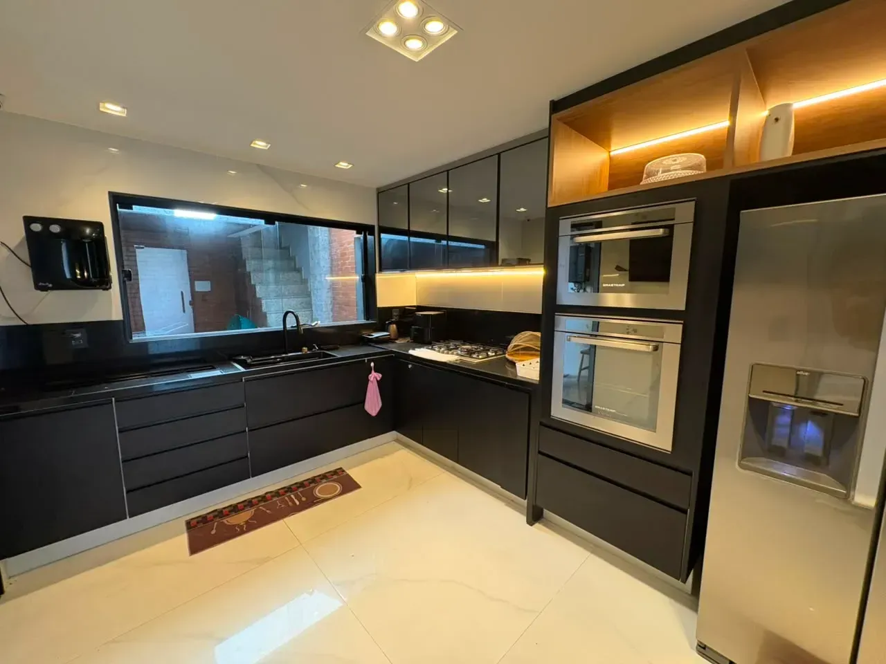Furnished house with 5 bedrooms and 5 bathrooms — photo 2