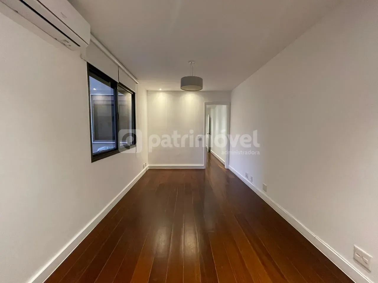 4-bedroom apartment with pool and 3 parking spaces — photo 41