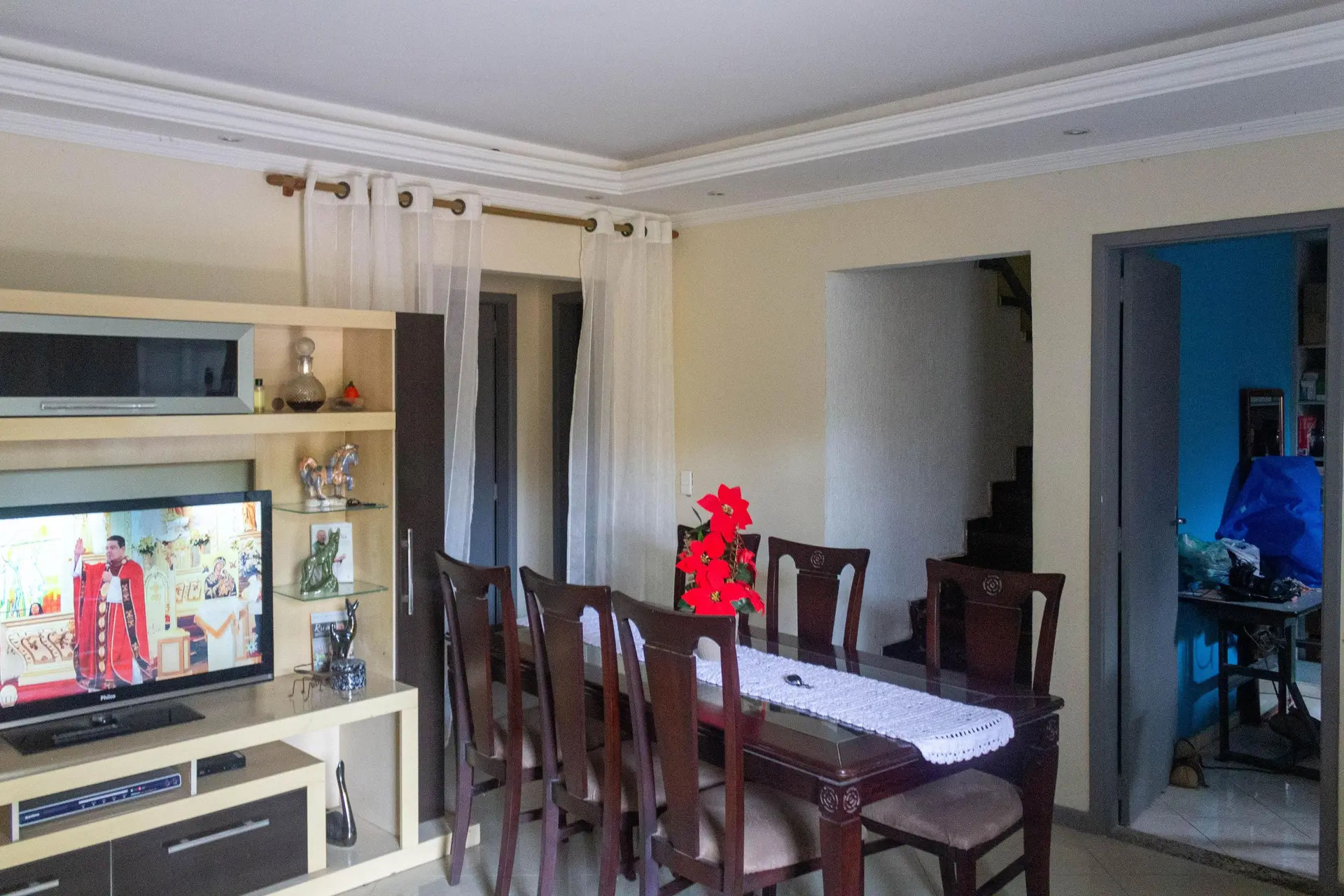 5-bedroom apartment with a washing machine — photo 35