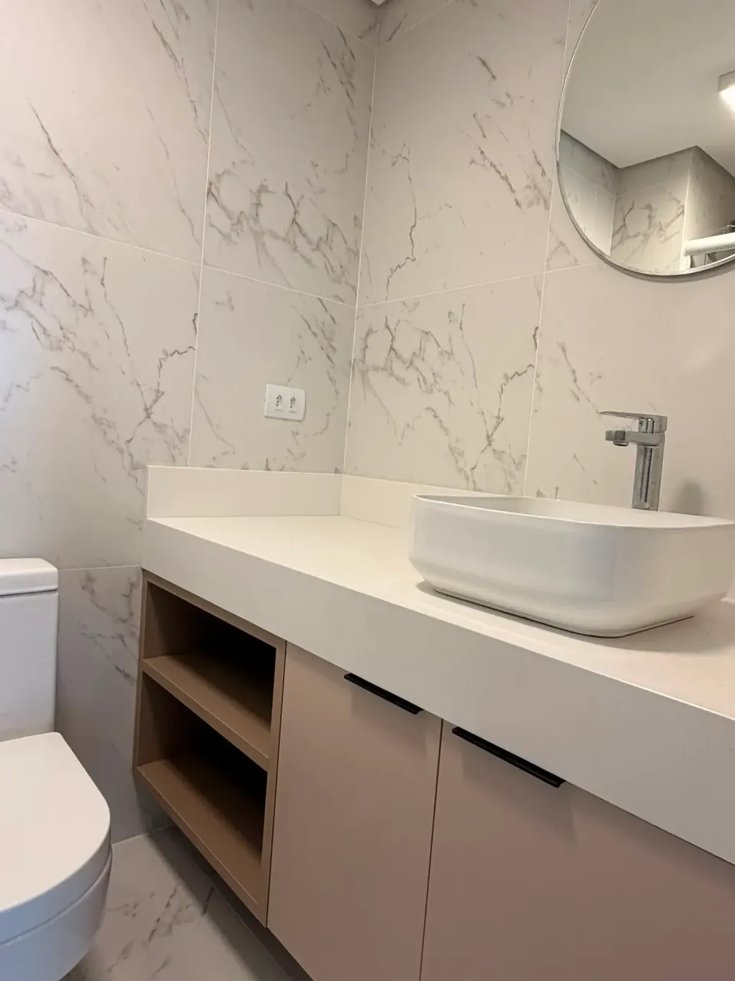 Furnished 1-bedroom apartment with 1 bathroom — photo 20