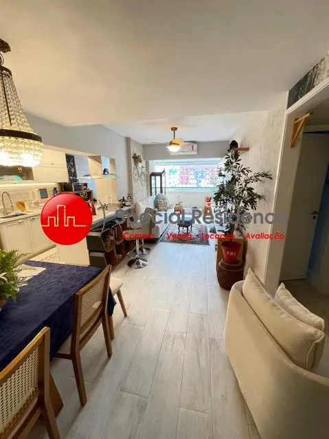 Apartment with 2 bedrooms, 3 bathrooms and a glass balcony — photo 12